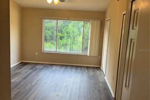 Townhouse in Wesley Chapel, Florida 2 bedrooms, 110 sq.m. № 2116208 - photo 23