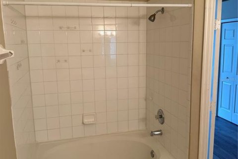 Townhouse in Wesley Chapel, Florida 2 bedrooms, 110 sq.m. № 2116208 - photo 21