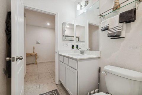 Casa en venta en Weeki Wachee, Florida, 4 dormitorios, 213.3 m2 № 2148859 - foto 30