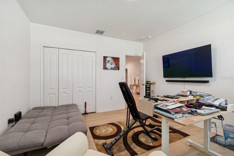 Casa en venta en Weeki Wachee, Florida, 4 dormitorios, 213.3 m2 № 2148859 - foto 10