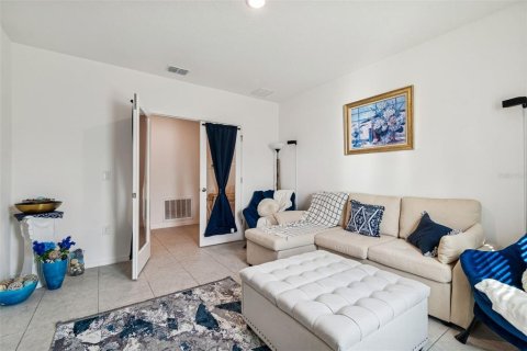 Casa en venta en Weeki Wachee, Florida, 4 dormitorios, 213.3 m2 № 2148859 - foto 26