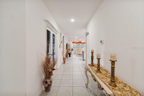 Casa en venta en Weeki Wachee, Florida, 4 dormitorios, 213.3 m2 № 2148859 - foto 23