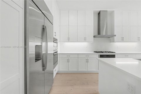 Снять в аренду виллу или дом в Бока-Ратон, Флорида 4 спальни, 301.84м2, № 2004587 - фото 14