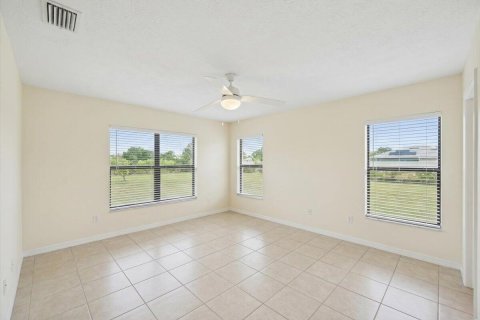 Villa ou maison à vendre à Port St. Lucie, Floride: 3 chambres, 157.93 m2 № 2083356 - photo 10