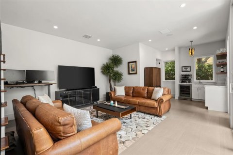 Adosado en venta en Winter Park, Florida, 3 dormitorios, 305.28 m2 № 2222461 - foto 7