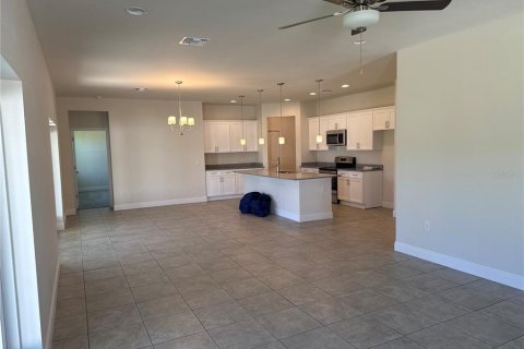 House in North Port, Florida 3 bedrooms, 208.84 sq.m. № 2204408 - photo 9