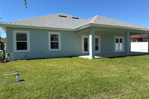 House in North Port, Florida 3 bedrooms, 208.84 sq.m. № 2204408 - photo 13