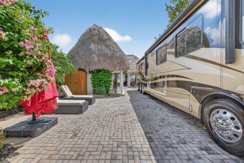 Condominio en venta en Margate, Florida, 1 dormitorio, 55 m2 № 2173014 - foto 8
