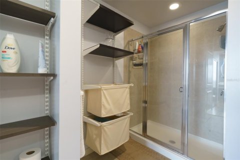 Condo in Orlando, Florida, 2 bedrooms  № 1735568 - photo 19