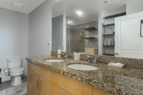 Condo in Orlando, Florida, 2 bedrooms  № 1735568 - photo 17