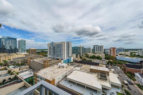 Condo in Orlando, Florida, 2 bedrooms  № 1735568 - photo 11