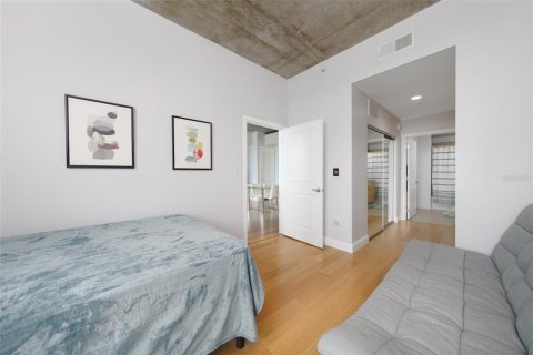 Condo in Orlando, Florida, 2 bedrooms  № 1735568 - photo 13