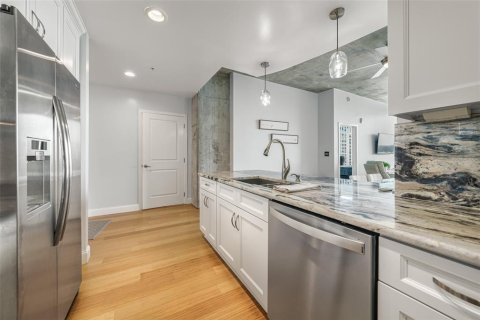 Condo in Orlando, Florida, 2 bedrooms  № 1735568 - photo 3