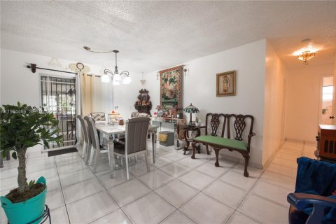 Купить виллу или дом в Хомстед, Флорида 11 комнат, 135.36м2, № 2048015 - фото 6