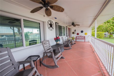 Купить виллу или дом в Хомстед, Флорида 11 комнат, 135.36м2, № 2048015 - фото 23