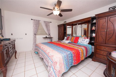 Купить виллу или дом в Хомстед, Флорида 11 комнат, 135.36м2, № 2048015 - фото 12