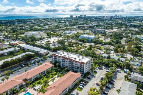Condo in Boca Raton, Florida, 2 bedrooms  № 855463 - photo 1