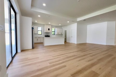 Villa ou maison à vendre à Tampa, Floride: 3 chambres, 203.27 m2 № 2399347 - photo 6