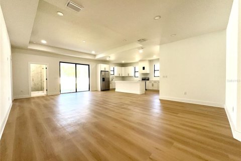 Villa ou maison à vendre à Tampa, Floride: 3 chambres, 203.27 m2 № 2399347 - photo 5