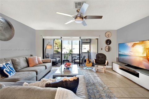 Adosado en venta en Coconut Creek, Florida, 2 dormitorios, 114.27 m2 № 2032871 - foto 5