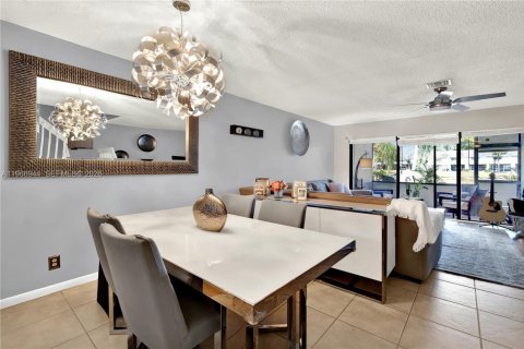 Adosado en venta en Coconut Creek, Florida, 2 dormitorios, 114.27 m2 № 2032871 - foto 4