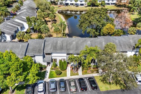 Adosado en venta en Coconut Creek, Florida, 2 dormitorios, 114.27 m2 № 2032871 - foto 29