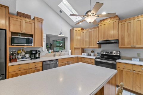 House in Grand Island, Florida 4 bedrooms, 282.89 sq.m. № 1796939 - photo 14
