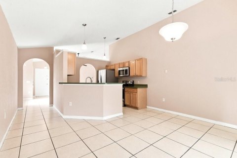 Villa ou maison à louer à Orlando, Floride: 3 chambres, 120.03 m2 № 2386813 - photo 6