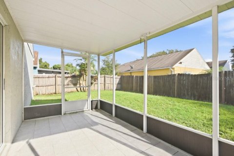 Villa ou maison à louer à Orlando, Floride: 3 chambres, 120.03 m2 № 2386813 - photo 15