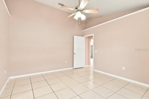 Villa ou maison à louer à Orlando, Floride: 3 chambres, 120.03 m2 № 2386813 - photo 9
