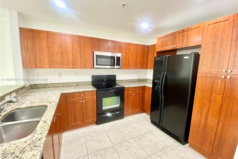 Condominio en alquiler en Doral, Florida, 3 dormitorios, 112.13 m2 № 1956247 - foto 12