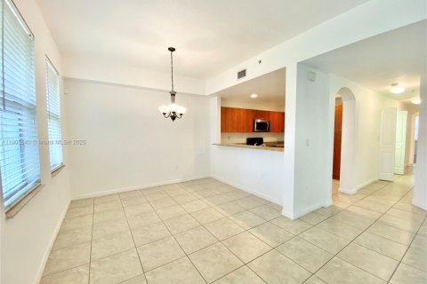 Condominio en alquiler en Doral, Florida, 3 dormitorios, 112.13 m2 № 1956247 - foto 7