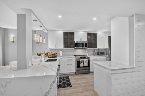 Copropriété à louer à South Palm Beach, Floride: 2 chambres, 111.58 m2 № 2403924 - photo 18