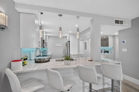 Copropriété à louer à South Palm Beach, Floride: 2 chambres, 111.58 m2 № 2403924 - photo 30