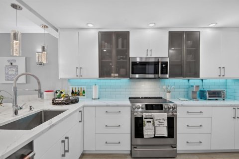 Copropriété à louer à South Palm Beach, Floride: 2 chambres, 111.58 m2 № 2403924 - photo 20