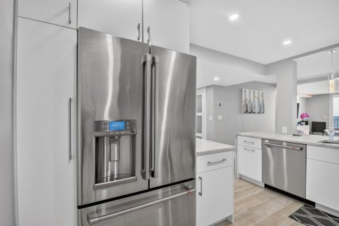 Copropriété à louer à South Palm Beach, Floride: 2 chambres, 111.58 m2 № 2403924 - photo 23