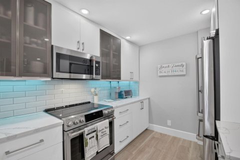 Copropriété à louer à South Palm Beach, Floride: 2 chambres, 111.58 m2 № 2403924 - photo 22