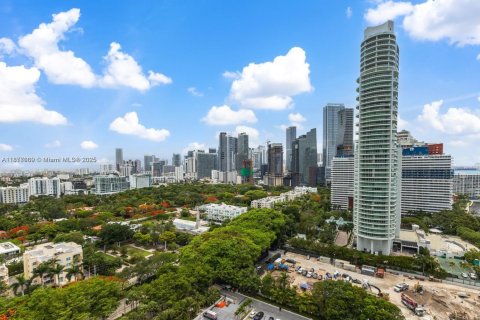 Copropriété à vendre à Miami, Floride: 2 chambres, 136.29 m2 № 1922766 - photo 1