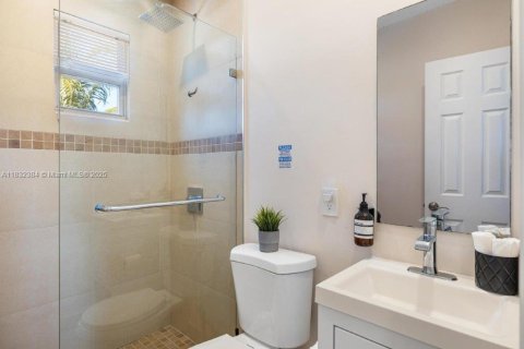 Commercial property in Fort Lauderdale, Florida № 1811878 - photo 26