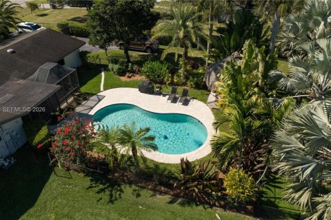 Villa ou maison à vendre à Homestead, Floride: 4 chambres, 303.79 m2 № 2060274 - photo 10