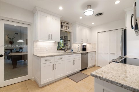 Villa ou maison à vendre à Homestead, Floride: 4 chambres, 303.79 m2 № 2060274 - photo 11