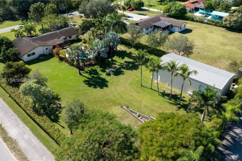 Villa ou maison à vendre à Homestead, Floride: 4 chambres, 303.79 m2 № 2060274 - photo 8
