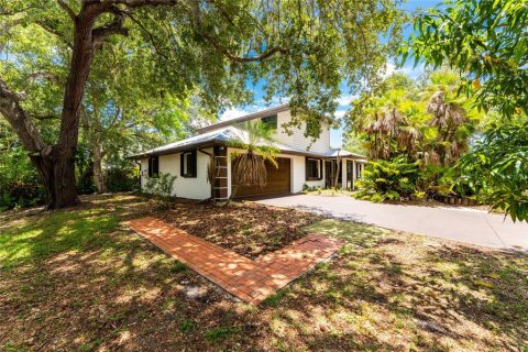 Casa en venta en North Port, Florida, 4 dormitorios, 170.01 m2 № 2258594 - foto 4