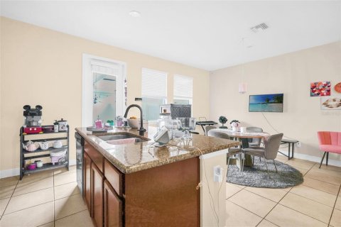 Adosado en venta en Windermere, Florida, 3 dormitorios, 183.39 m2 № 2130001 - foto 13