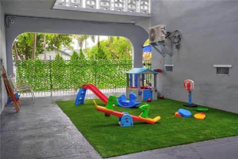 Copropriété à louer à Hollywood, Floride: 1 chambre, 69.68 m2 № 2169447 - photo 3