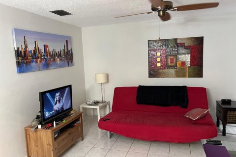 Copropriété à louer à Hollywood, Floride: 1 chambre, 69.68 m2 № 2169447 - photo 21