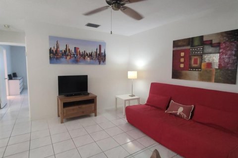 Copropriété à louer à Hollywood, Floride: 1 chambre, 69.68 m2 № 2169447 - photo 18