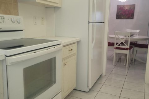 Copropriété à louer à Hollywood, Floride: 1 chambre, 69.68 m2 № 2169447 - photo 14