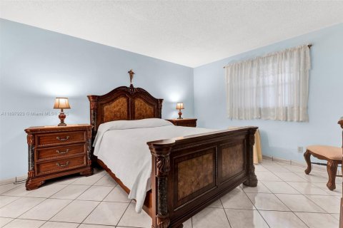 Copropriété à vendre à Lauderdale Lakes, Floride: 2 chambres, 102.38 m2 № 2012201 - photo 9