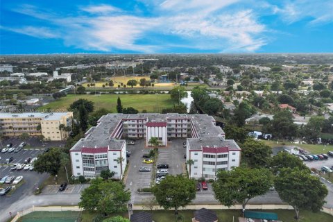 Copropriété à vendre à Lauderdale Lakes, Floride: 2 chambres, 102.38 m2 № 2012201 - photo 27